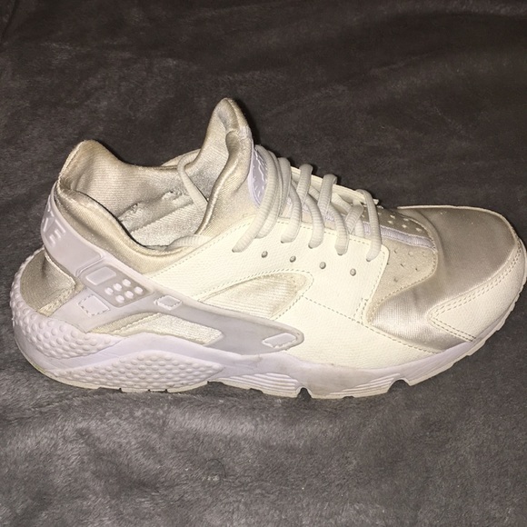 white women’s nike horace’s - size 9.5 - Picture 2 of 4